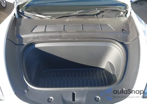 2023 Tesla Model Y Awd/Long Range Dual Motor All-Wheel Drive from USA, damaged, VIN 7SAYGDEE3PA039610